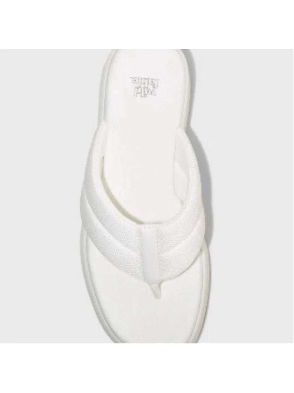 White platform sandals with a chunky heel #summer #heels Size 9 A little dirty b